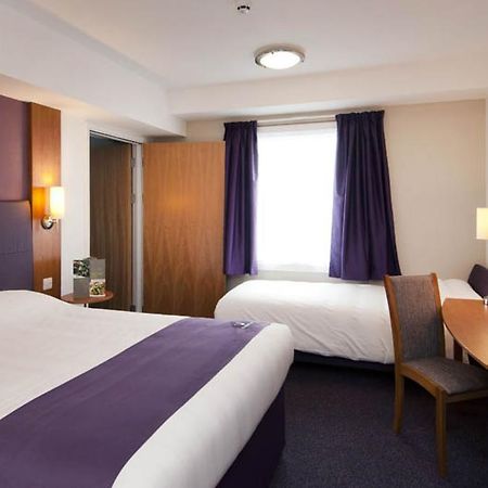 Premier Inn Portishead Buitenkant foto