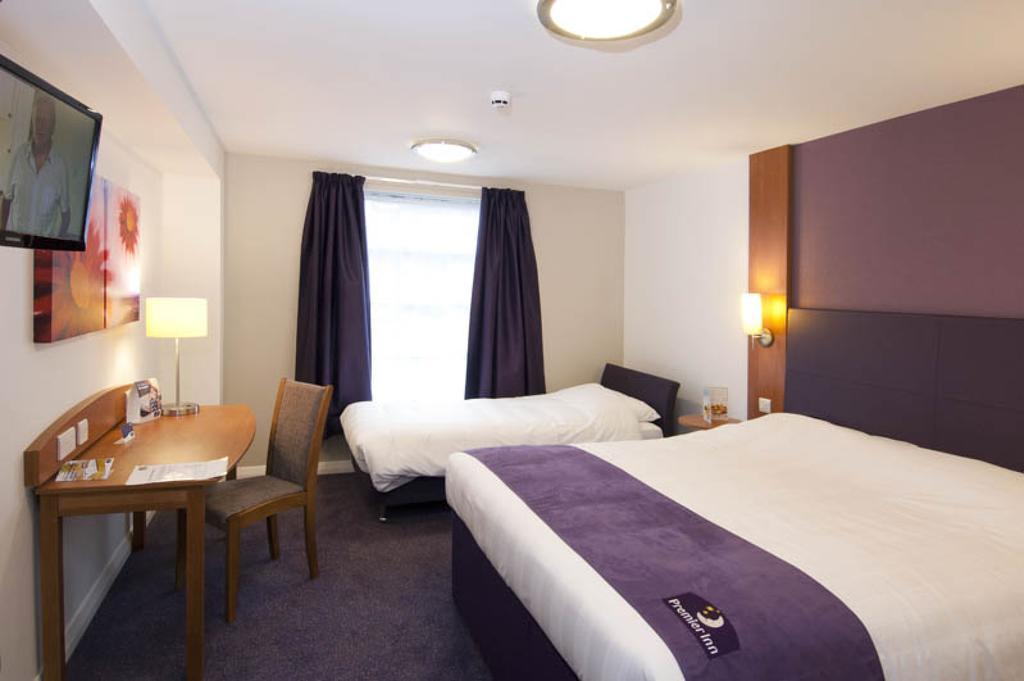 Premier Inn Portishead Buitenkant foto