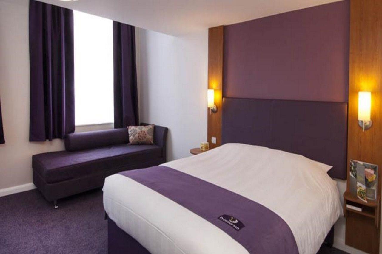 Premier Inn Portishead Buitenkant foto