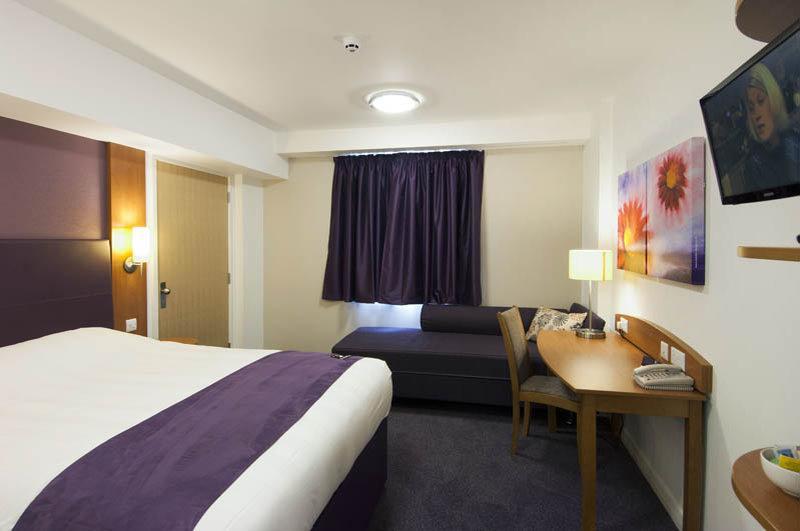 Premier Inn Portishead Buitenkant foto
